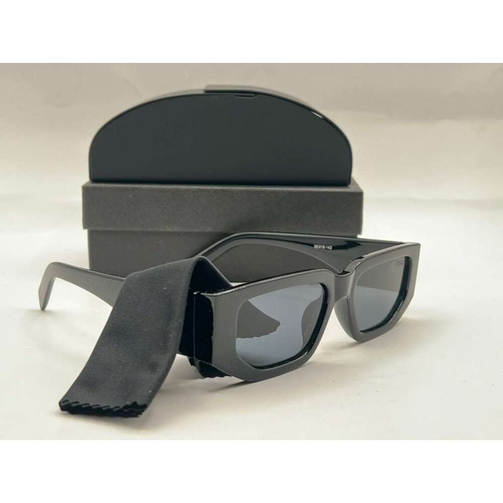 Black Rectangular Sunglasses Thick Frame 55□18-142 Dark Lens w/ Case & Cloth